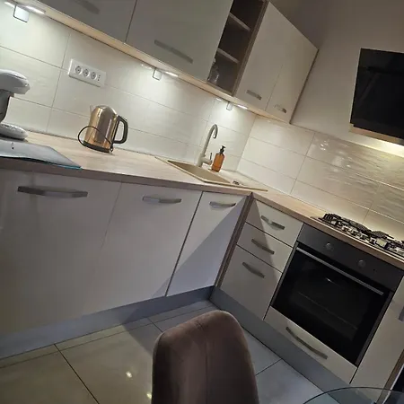 Appartement Apartments&pool Luminous *