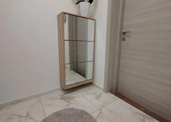 Appartement Apartments&pool Luminous