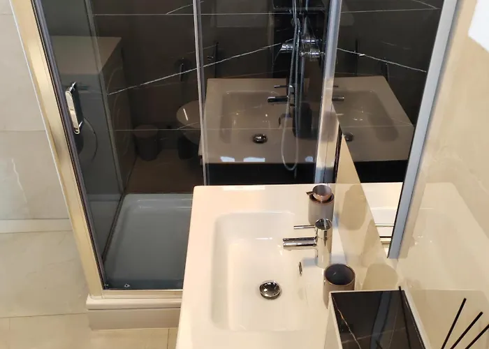 And Pool Luminous Lägenhet